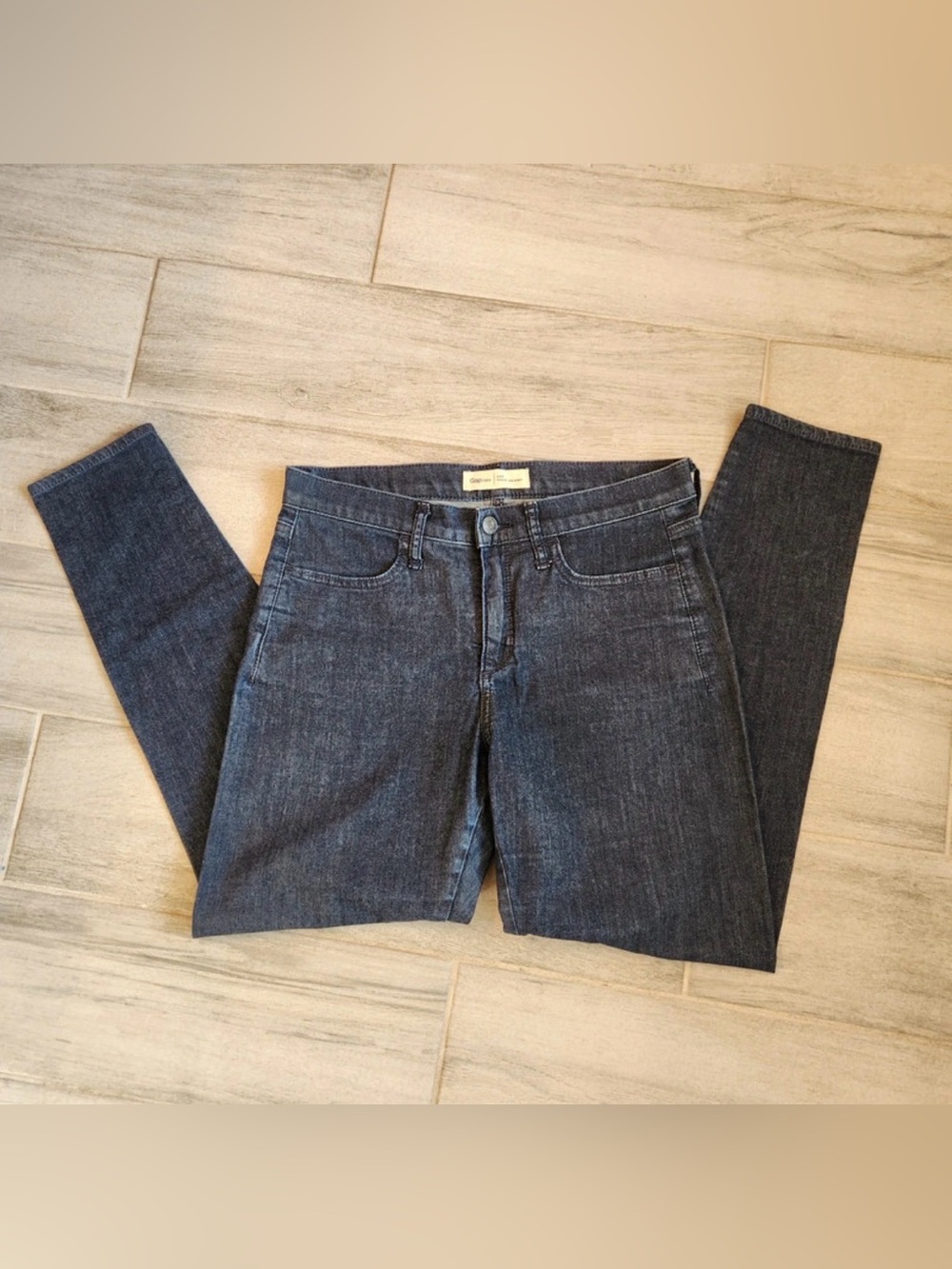 GAP True Skinny Dark Wash Women’s Jeans - Classic Slim Fit